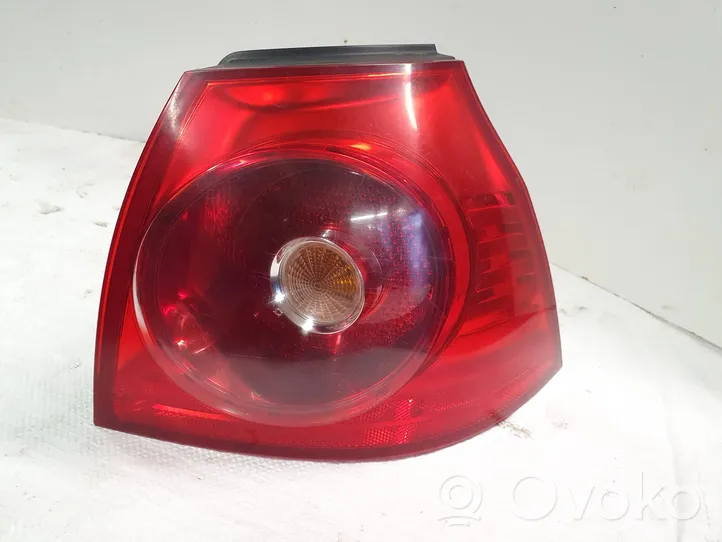 Volkswagen Golf V Lampa tylna 1K6945096N