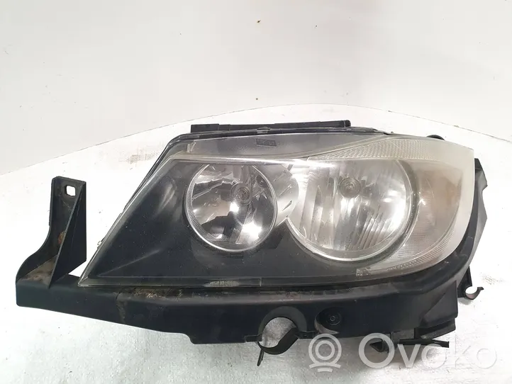 BMW 3 E90 E91 Lampa przednia 6942721