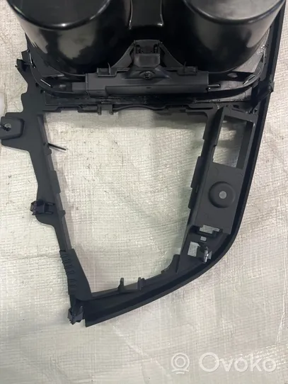 BMW 3 F30 F35 F31 Cup holder front 9218925