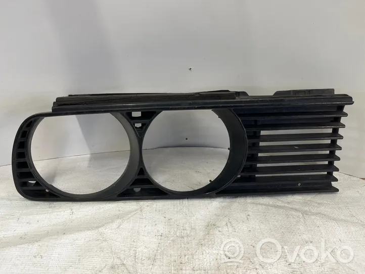 BMW 3 E30 Atrapa chłodnicy / Grill 18760920