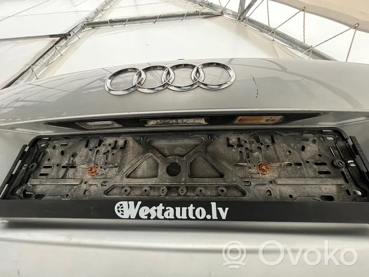 Audi A6 S6 C6 4F Задняя крышка (багажника) 