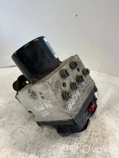 Volkswagen PASSAT B6 ABS Pump 3C0614109A