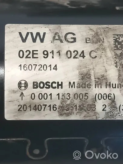 Volkswagen PASSAT B7 Démarreur 02E911024C