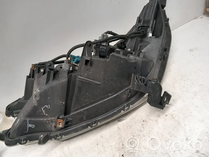 Honda CR-V Faro delantero/faro principal UP01060