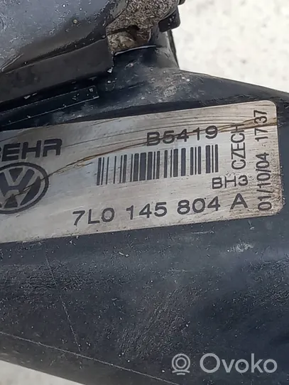 Volkswagen Touareg I Välijäähdyttimen jäähdytin 7L0145804A