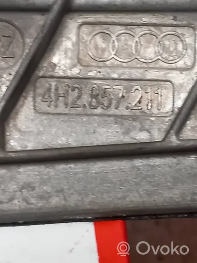 Audi A8 S8 D4 4H Dekoratyvinė apdailos juostelė 4H2857211