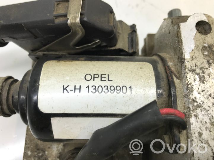 Opel Vectra B ABS-pumppu 13040101