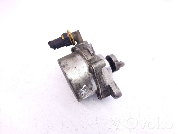 Opel Corsa C Pompe à vide 73501167