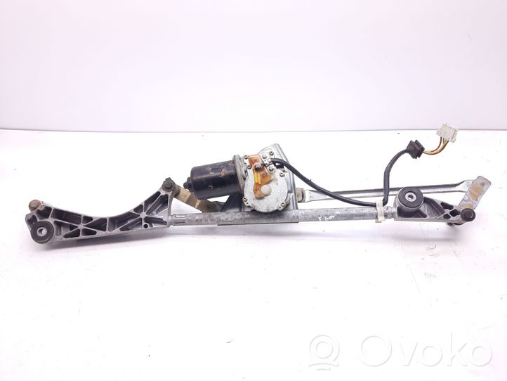 Mercedes-Benz C W203 Tringlerie d'essuie-glace avant A2038240305