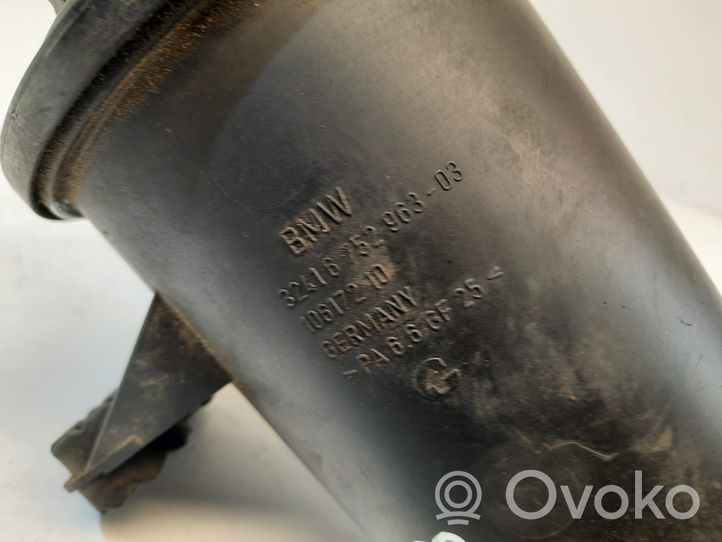 BMW 7 E65 E66 Serbatoio/vaschetta del liquido del servosterzo 6752963