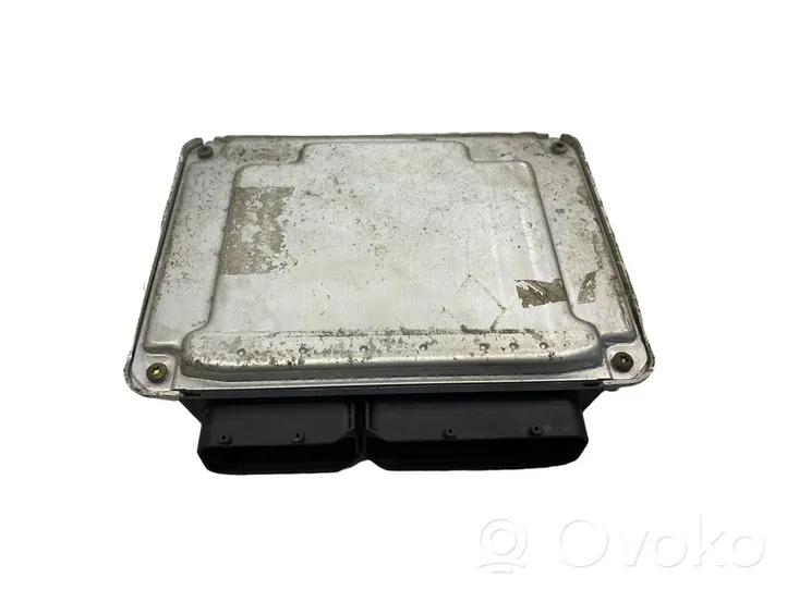 Skoda Fabia Mk1 (6Y) Komputer / Sterownik ECU i komplet kluczy 0281010861