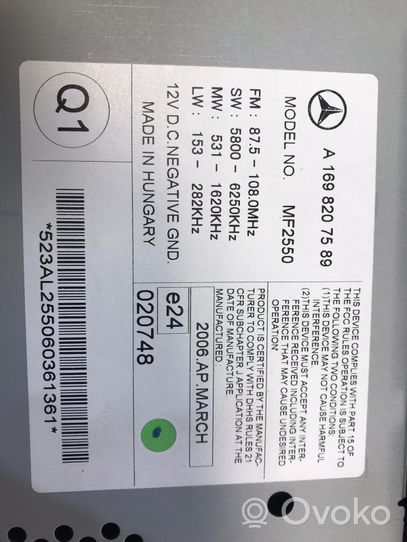 Mercedes-Benz A W169 Unità principale autoradio/CD/DVD/GPS A1698207589