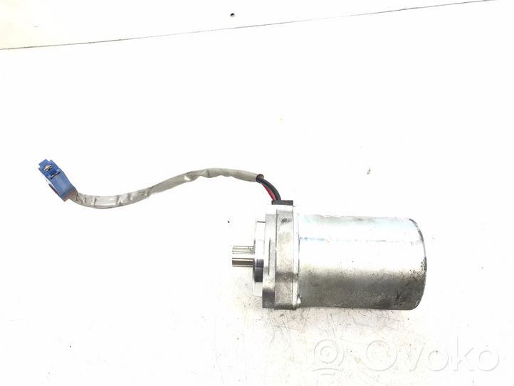 Opel Corsa C Power steering pump 13205207