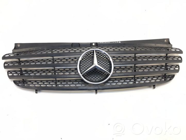 Mercedes-Benz Vito Viano W639 Etusäleikkö A6398800185