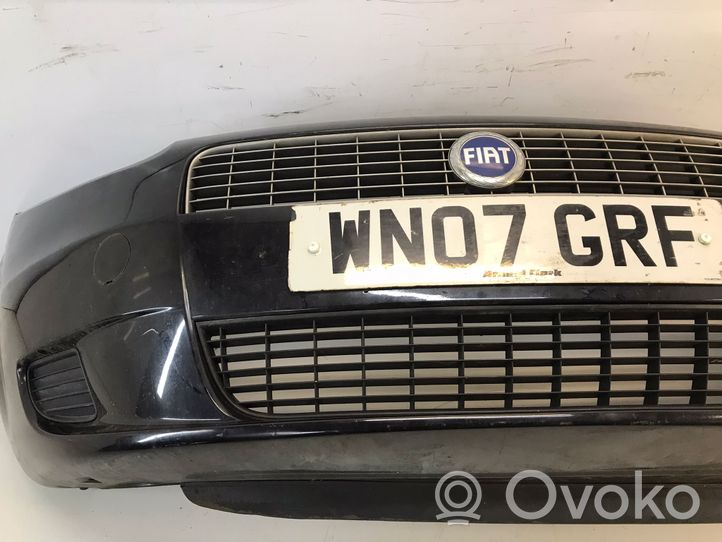 Fiat Grande Punto Zderzak przedni 