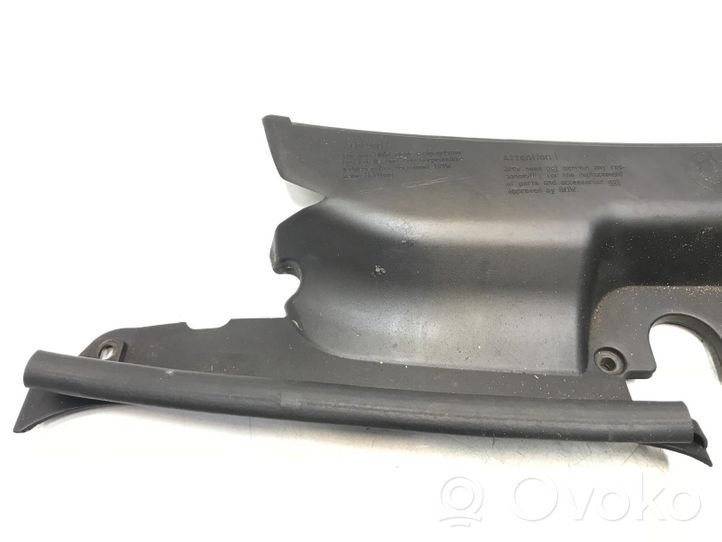 BMW X3 E83 Rivestimento della modanatura della chiusura del vano motore/cofano 3402286