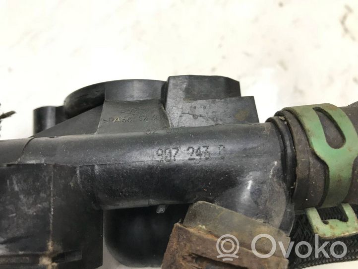 Opel Vivaro Thermostat housing 8200907243