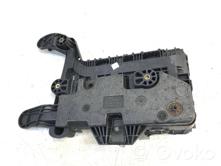 Audi A3 S3 8P Vassoio scatola della batteria 1k0915333