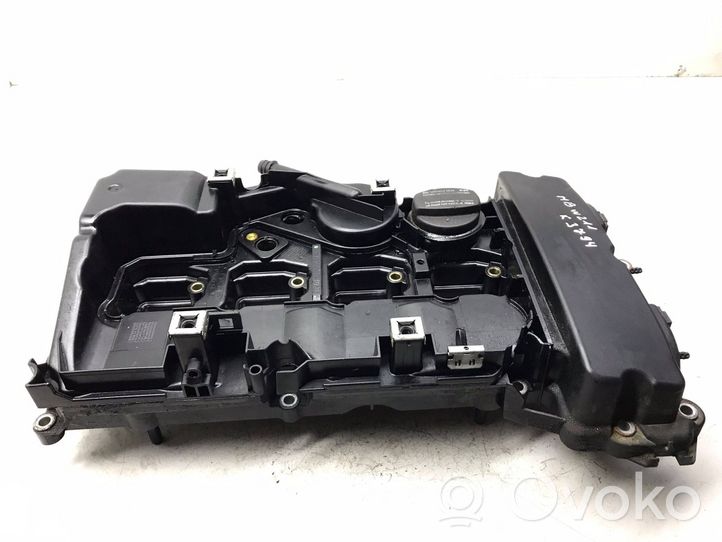 Mercedes-Benz E W211 Copertura per bilanciere albero a camme A2710101030