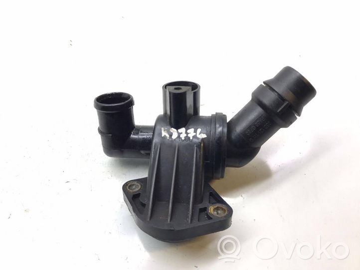 Audi A4 S4 B7 8E 8H Carcasa del termostato 06d121111g