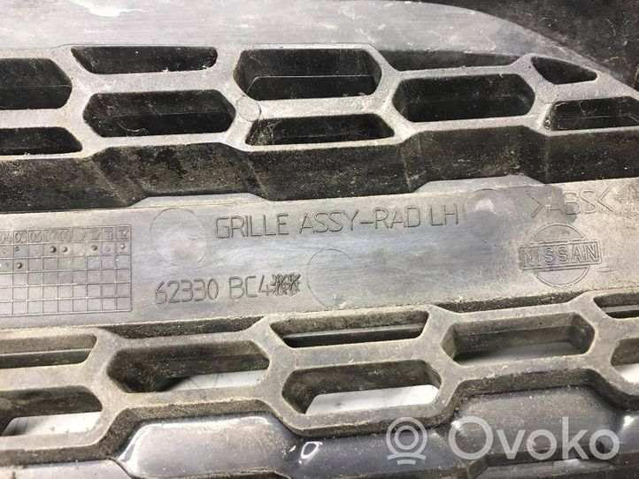 Nissan Micra Mascherina/griglia fendinebbia anteriore 62330bc4