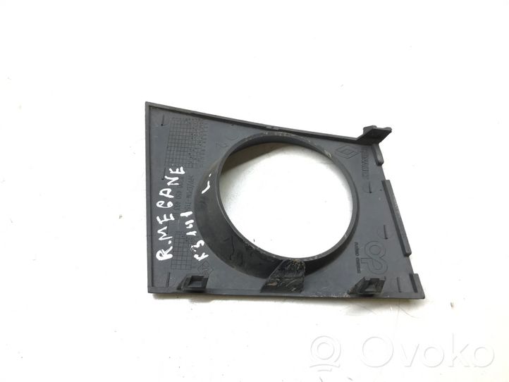 Renault Megane II Verkleidung Nebelscheinwerfer / Gitter vorne 8200450493