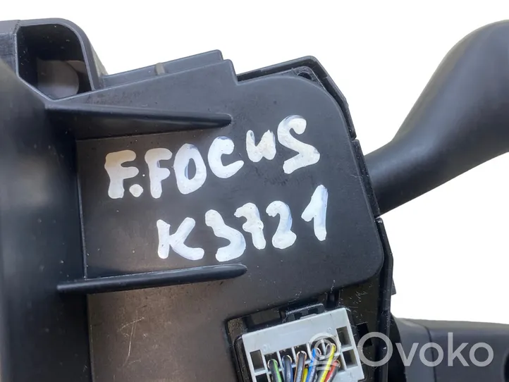 Ford Focus Manetka / Przełącznik kierunkowskazów wycieraczek 17D940