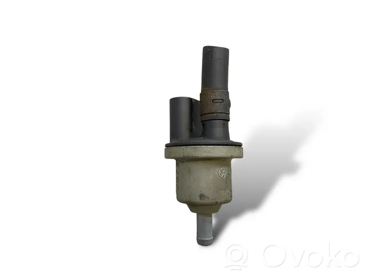 Audi A3 S3 8P Valve vacuum 058133517B