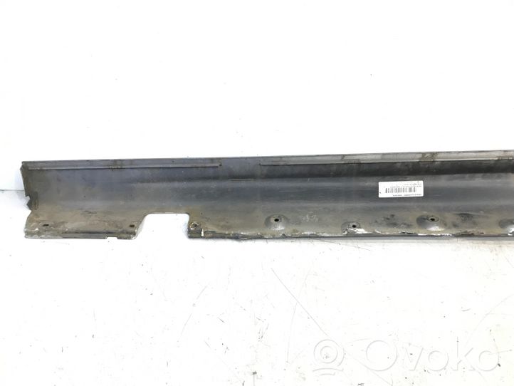 BMW 3 E46 Sill 2492212