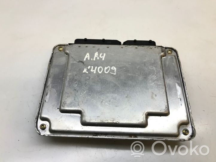 Audi A4 S4 B6 8E 8H Variklio valdymo blokas 8E0907401N