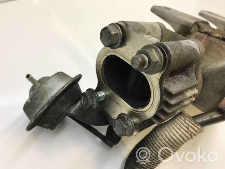 Toyota RAV 4 (XA30) EGR-venttiili/lauhdutin 256800R02000