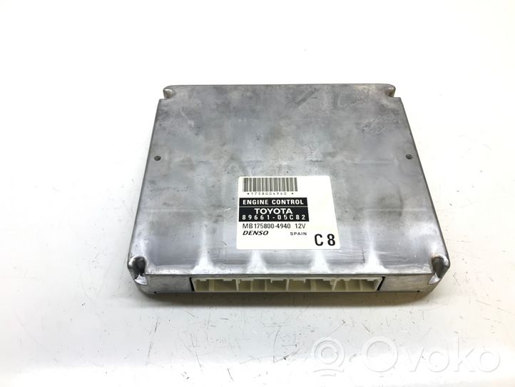 Toyota Avensis T250 Kit centralina motore ECU e serratura 8966105C82