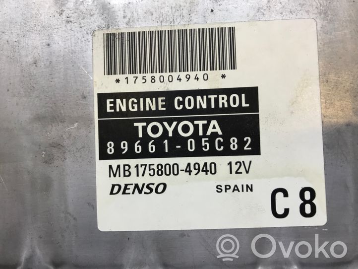 Toyota Avensis T250 Kit centralina motore ECU e serratura 8966105C82