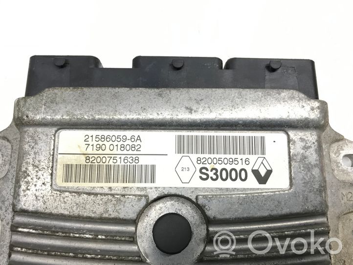 Renault Megane II Variklio valdymo blokas 8200509516