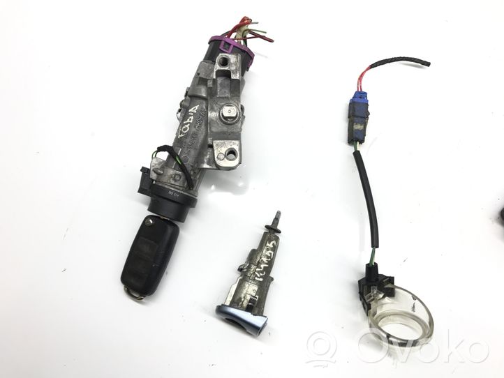 Skoda Fabia Mk2 (5J) Engine ECU kit and lock set 045906019CD