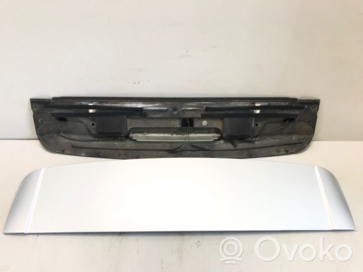 BMW X5 E53 Spoiler del portellone posteriore/bagagliaio 8247677