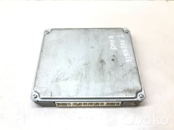 Toyota Avensis T250 Komputer / Sterownik ECU i komplet kluczy 8966105C82