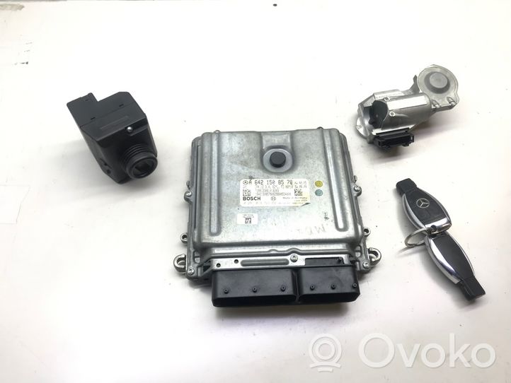 Mercedes-Benz E W211 Kit centralina motore ECU e serratura A6421508578