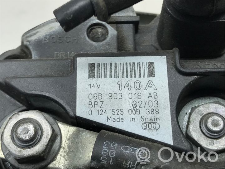 Audi A4 S4 B6 8E 8H Générateur / alternateur 06B903016AB