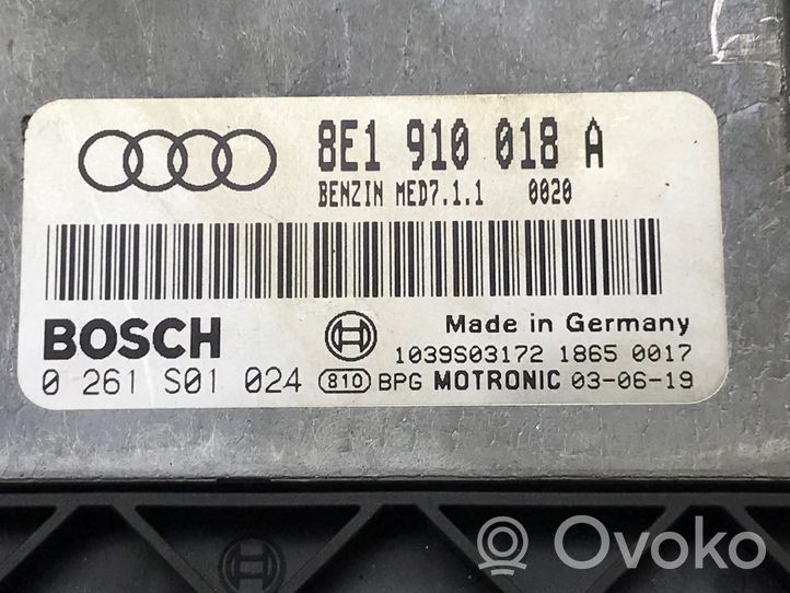 Audi A4 S4 B6 8E 8H Moottorinohjausyksikön sarja ja lukkosarja 8E1910018A