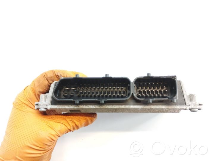 Volkswagen Fox Komputer / Sterownik ECU i komplet kluczy 03D906023B