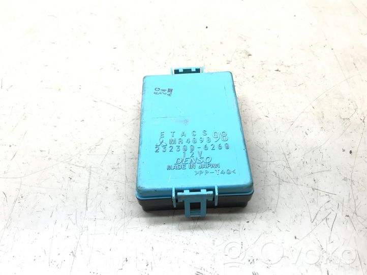 Mitsubishi L200 Module de fusibles MR409898