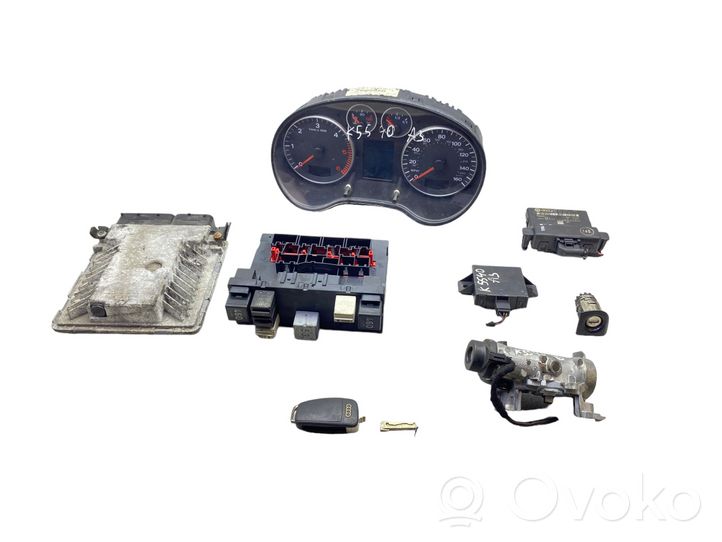 Audi A3 S3 8P Komputer / Sterownik ECU i komplet kluczy 03G906018DN