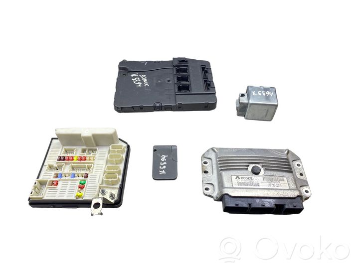 Renault Megane II Engine ECU kit and lock set 8200509552