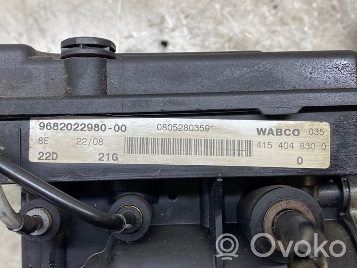 Citroen C4 I Picasso Kompresor zawieszenia tylnego pneumatycznego 9682022980