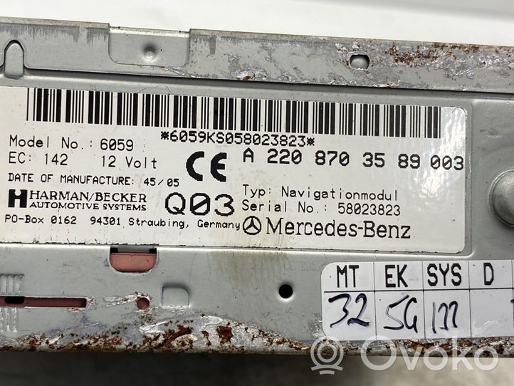 Mercedes-Benz E W211 Navigaatioyksikkö CD/DVD-soitin A2208703589