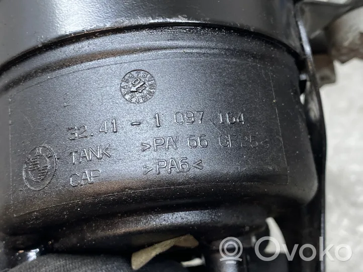 BMW 5 E60 E61 Zbiornik płynu wspomagania układu kierowniczego 1097164