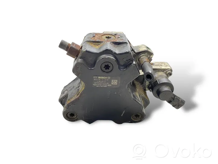 KIA Carens II Fuel injection high pressure pump 3310027400