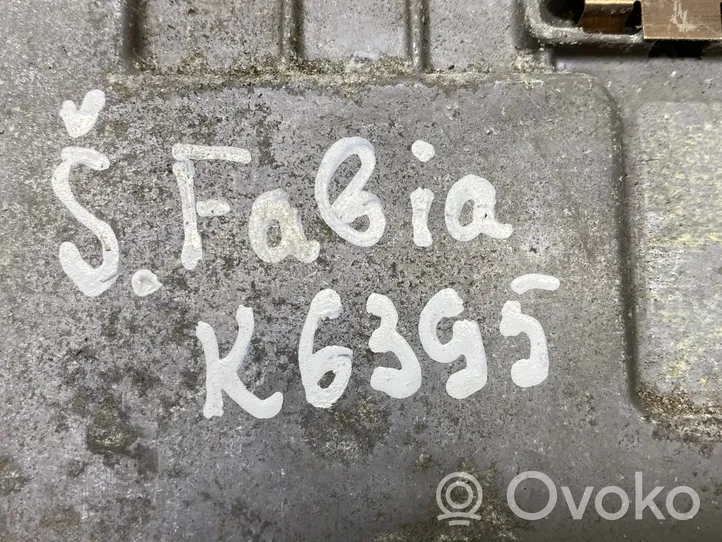 Skoda Fabia Mk2 (5J) Sterownik / Moduł ECU 03D906023N