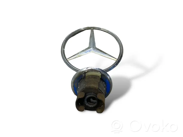 Mercedes-Benz C W203 Logo, emblème, badge 